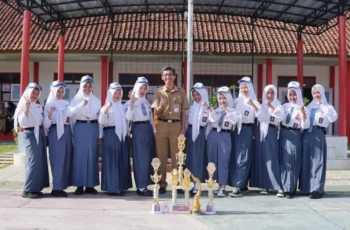 SMK Negeri 1 Panjalu Borong Piala di Lomba Baris-Berbaris se-Indonesia